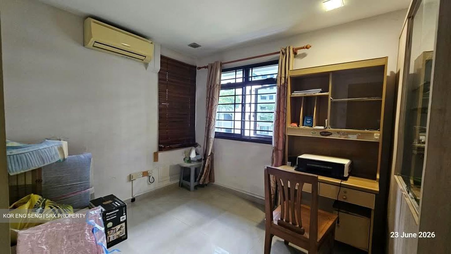 Blk 690B Choa Chu Kang Crescent (Choa Chu Kang), HDB Executive #574537471